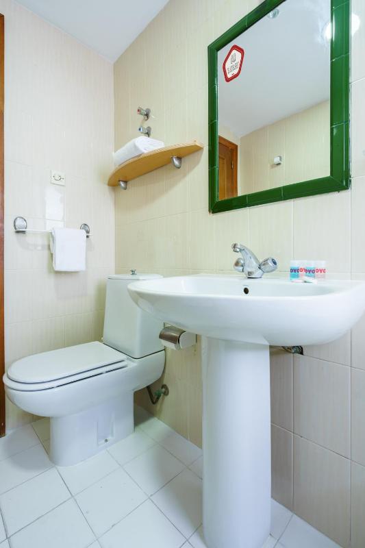 Twin Room image 1
