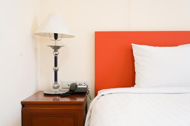 Superior King Room image 3