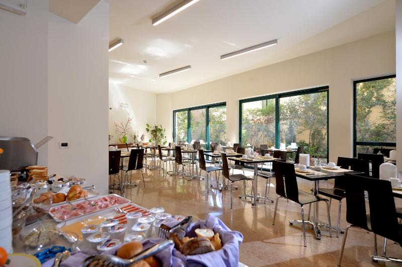 Hotel Siena - image 14