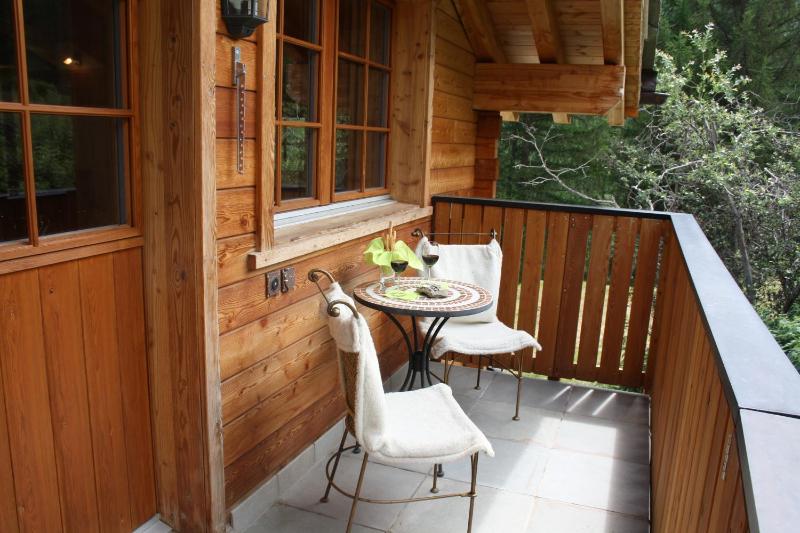 Chalet Hinter dem Rot Stei private wellness in ski and hiking area of Zermatt - image 7