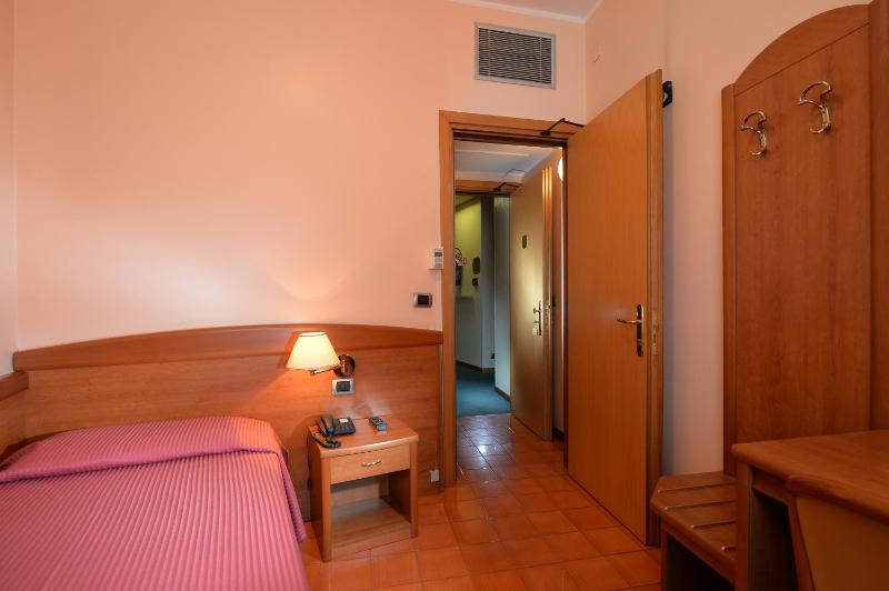 Hotel Siena - image 7