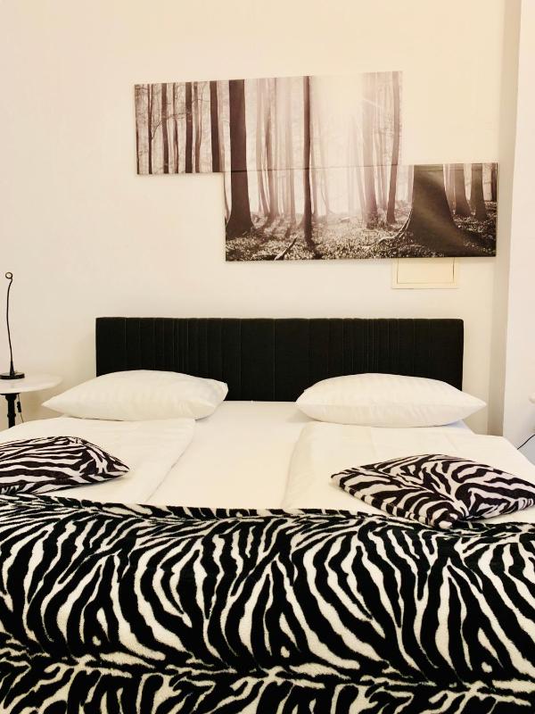 Altstadthotel Hayk am Rhein - image 13