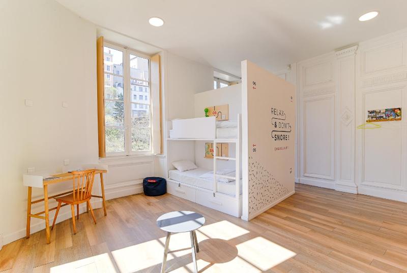 SLO Hostel Lyon les Pentes - image 16