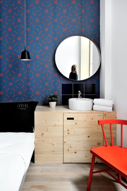 Double Room with Shared Bathroom image 3