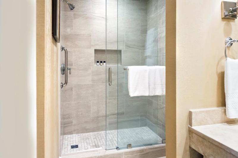 Governor's Suite image 3