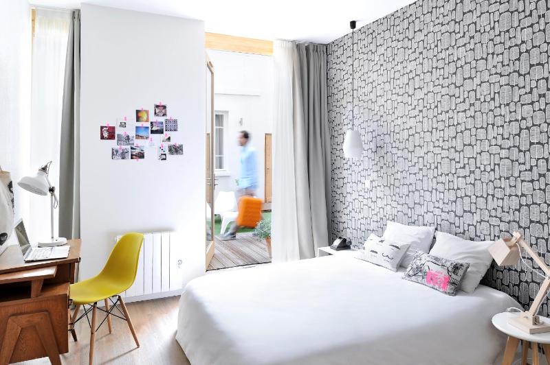 Double Room with Private Bathroom image 3
