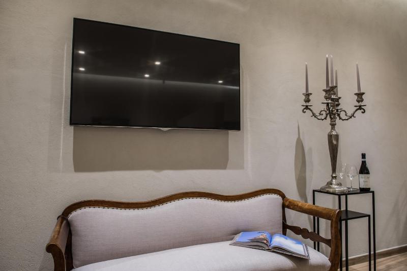 Atto Primo Studio Apartment - image 2