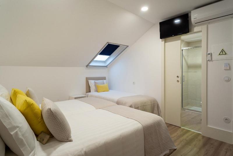 Triple Room image 3