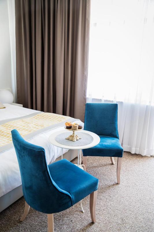 Standard Triple Room image 4