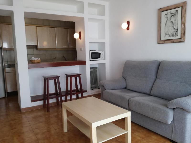 One Bedroom Apartment (2 Adults) Ground Floor image 2