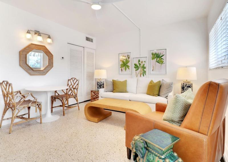 Queen Suite image 3