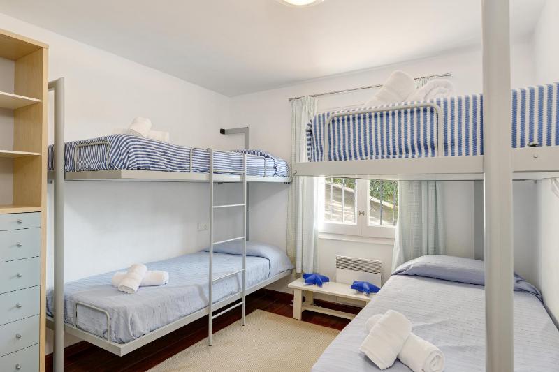 Three-Bedroom House image 2