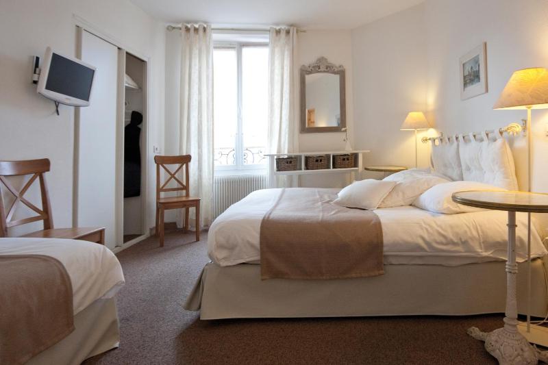 Triple Room image 1