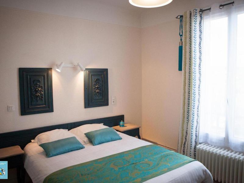 Standard Double Room image 1