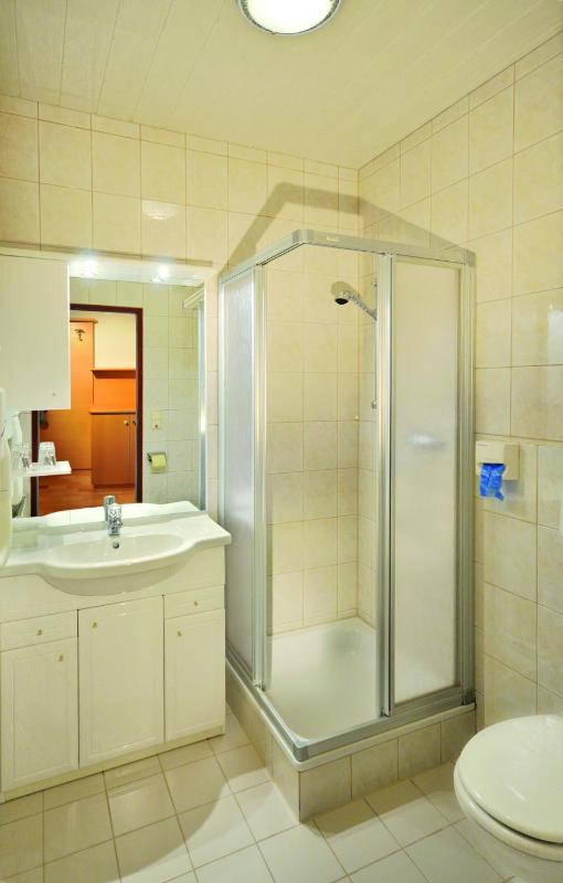 Superior One-Bedroom Apartment image 1