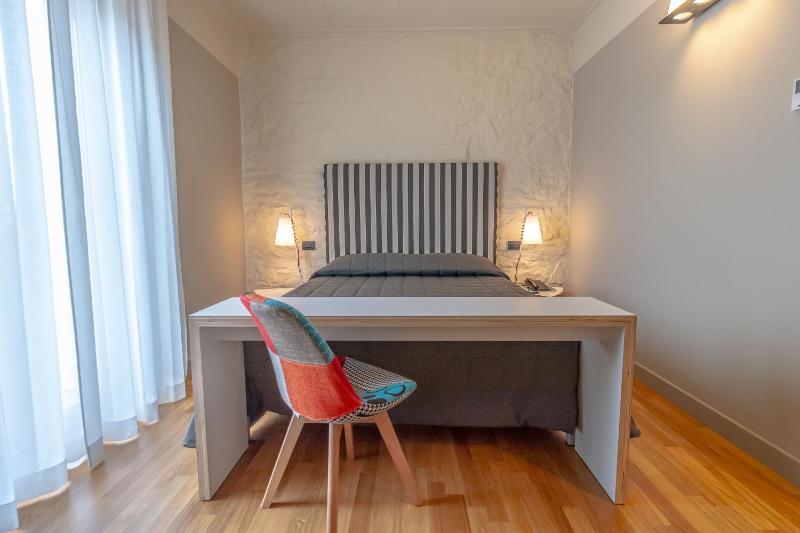 Superior Triple Room image 1