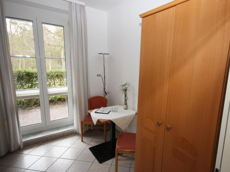 Studio Apartment image 3