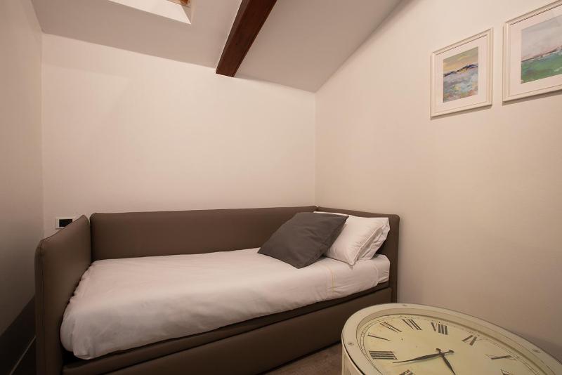 Quadruple Room image 3
