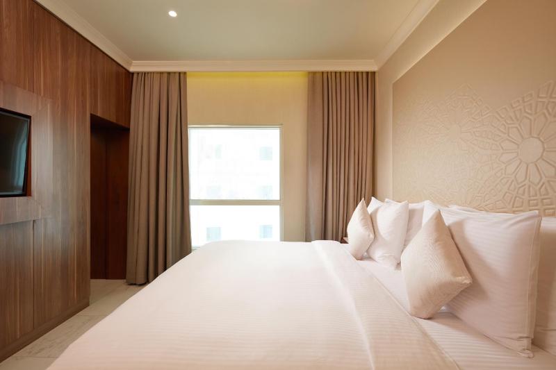 Grand Deluxe King Room