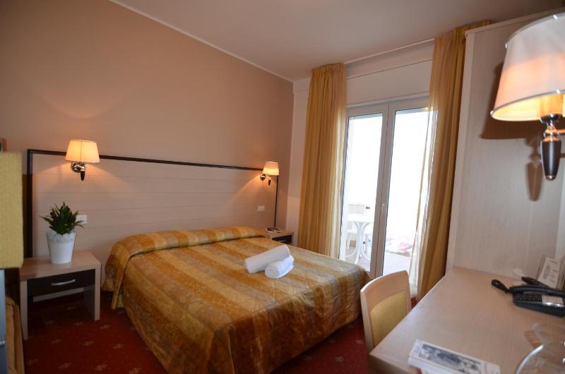 Family Room with Balcony and see view image 3