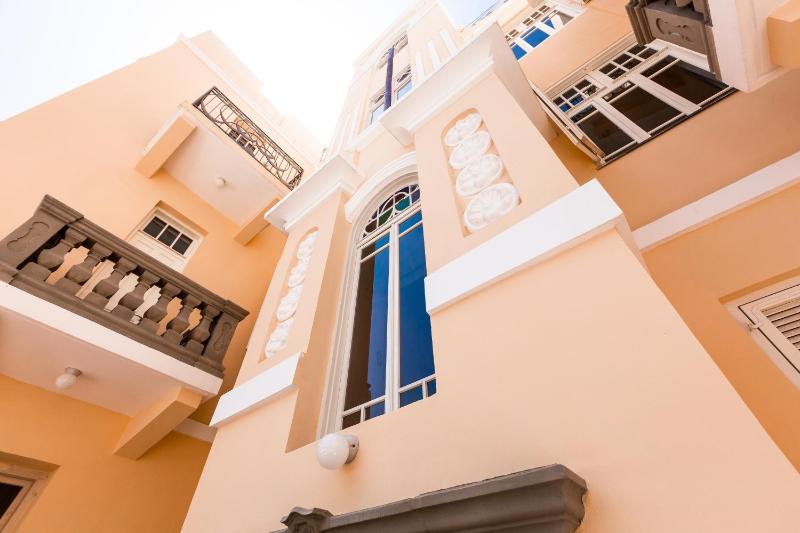 House of Palm - One of a Kind - image 5