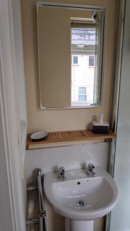 Three-Bedroom House image 4