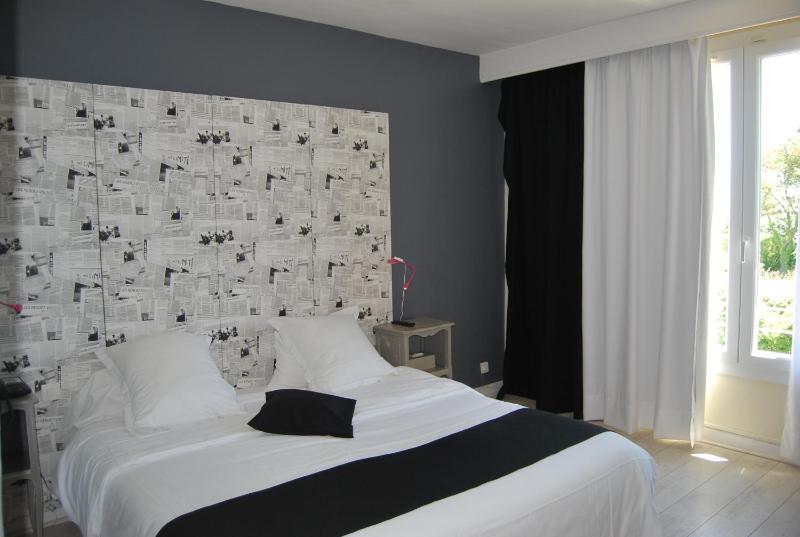 Double Room image 3