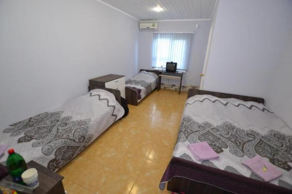 Deluxe Quadruple Room image 3