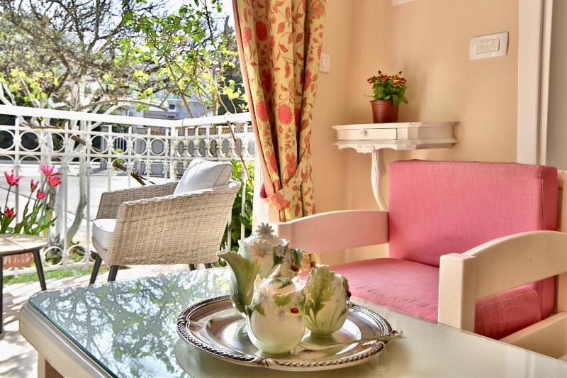Double Room with Private Bathroom image 4