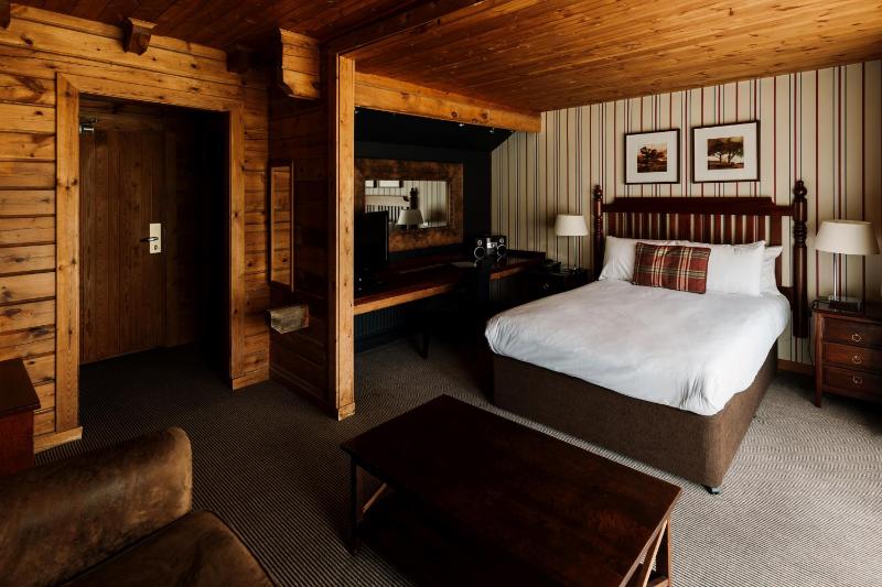 Hotel Executive room image 1