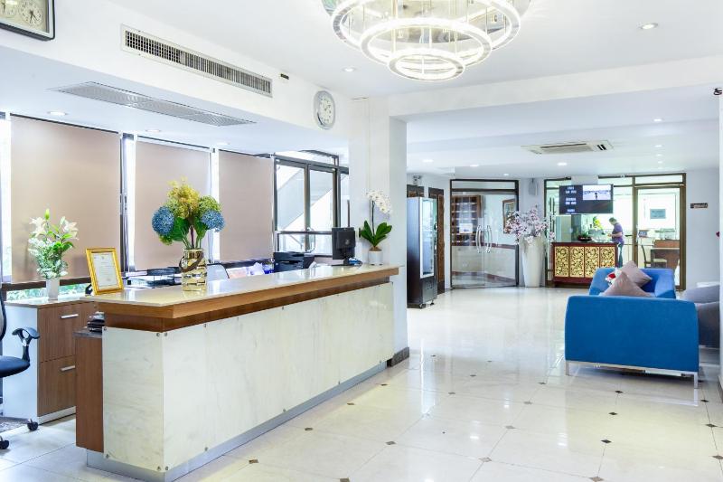 Lasalle Suites Hotel & Residence - image 16