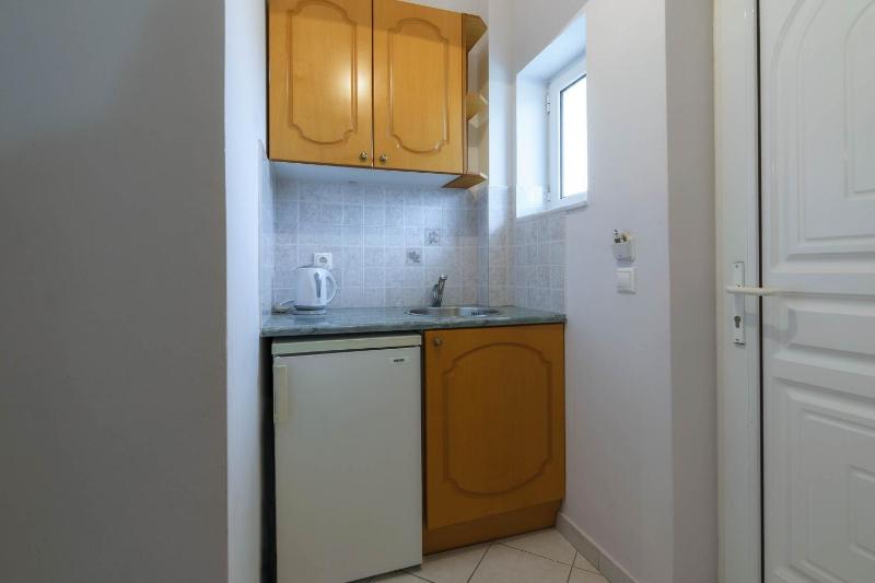 Triple Room with Balcony image 2