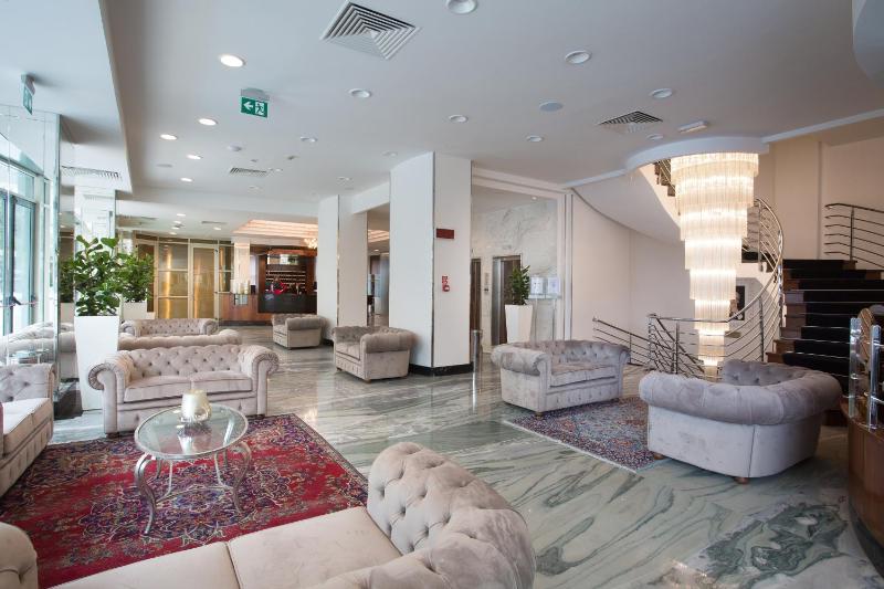 Hotel Continental - image 15