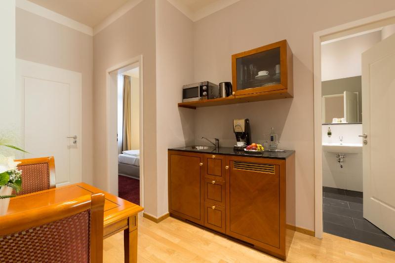 Grand Suite (3 Adults) image 1
