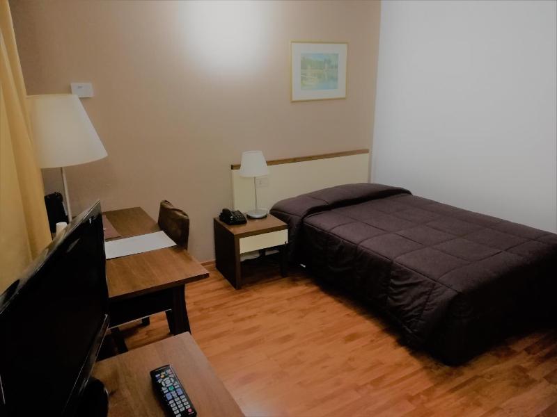 Single Room image 1