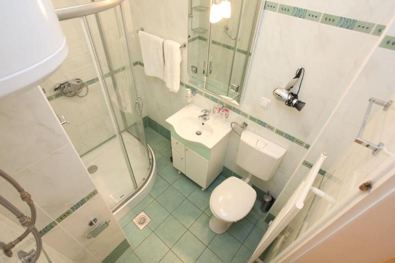 Apartment with Sea View image 3