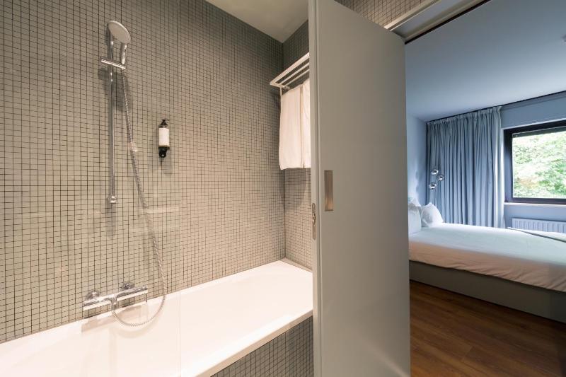 Quadruple Room image 1