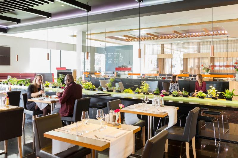 Novotel Amsterdam City - image 10