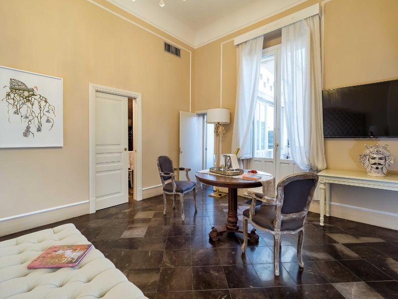 Suite with Terrace image 3