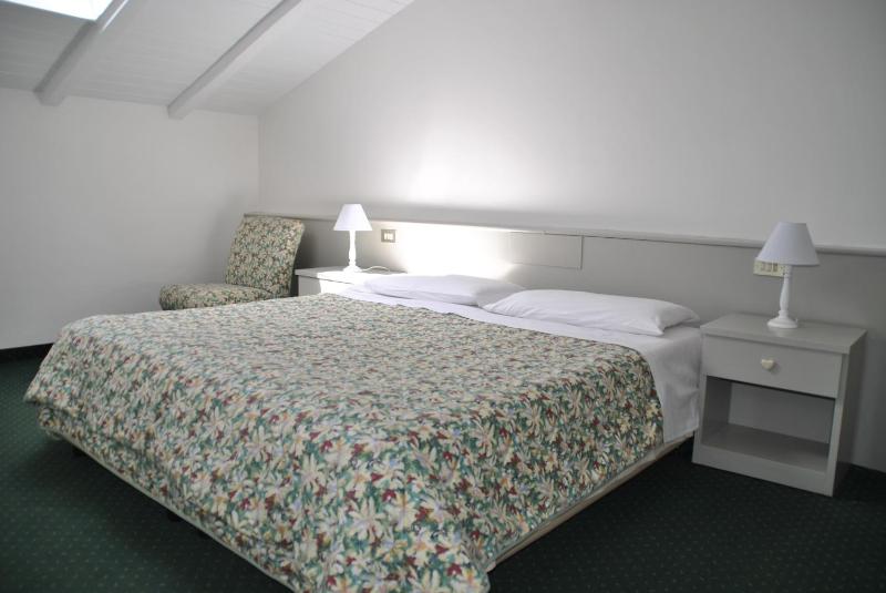 Economy Double Room - Separate Building image 2
