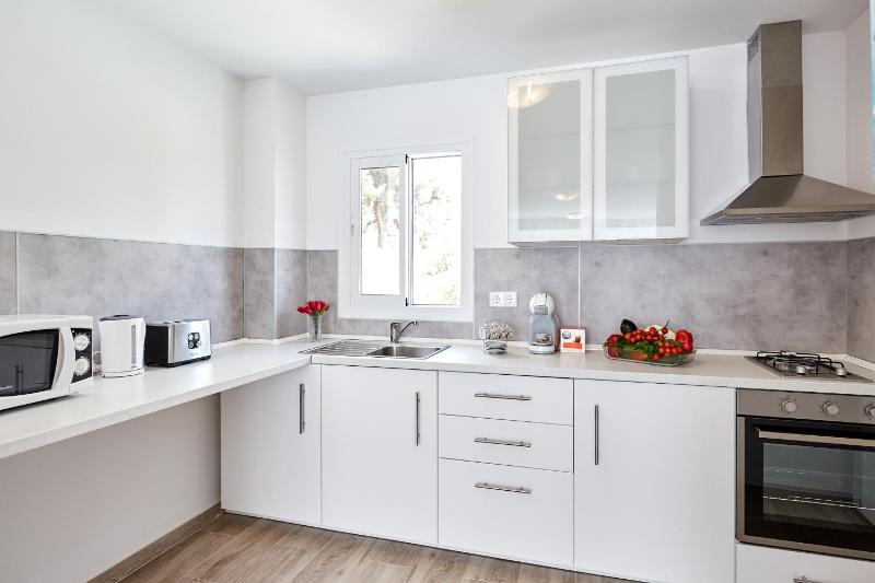 Sonrisa Apartments - image 28