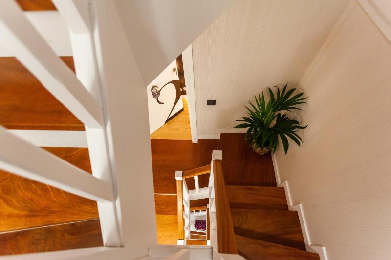 One-Bedroom Apartment image 1