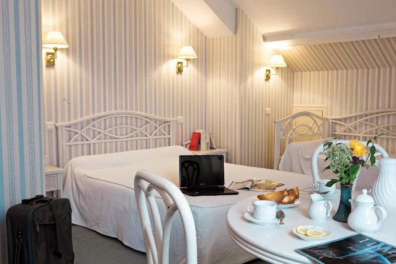 Triple Room image 3