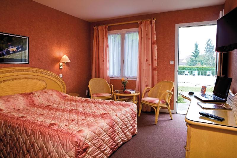 Double Room Swimming Pool View image 2