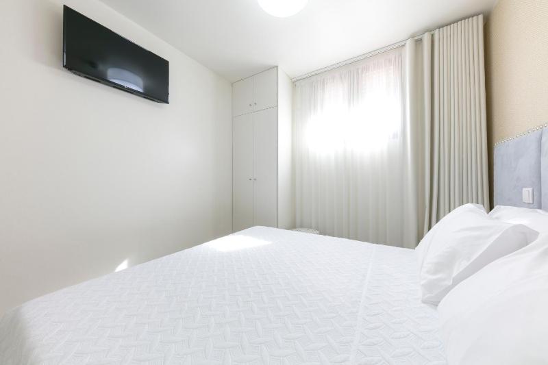 Double Room image 3