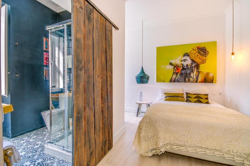 Standard Double Room image 2