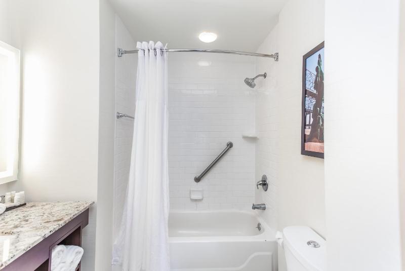 Junior Suite image 2