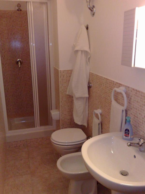 Quadruple Room image 2