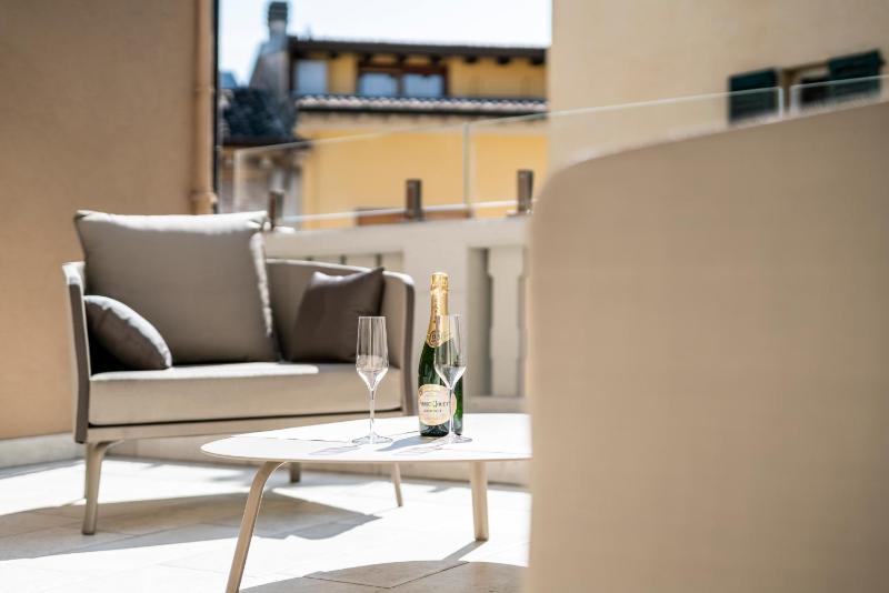 Crocus Apartments - image 33