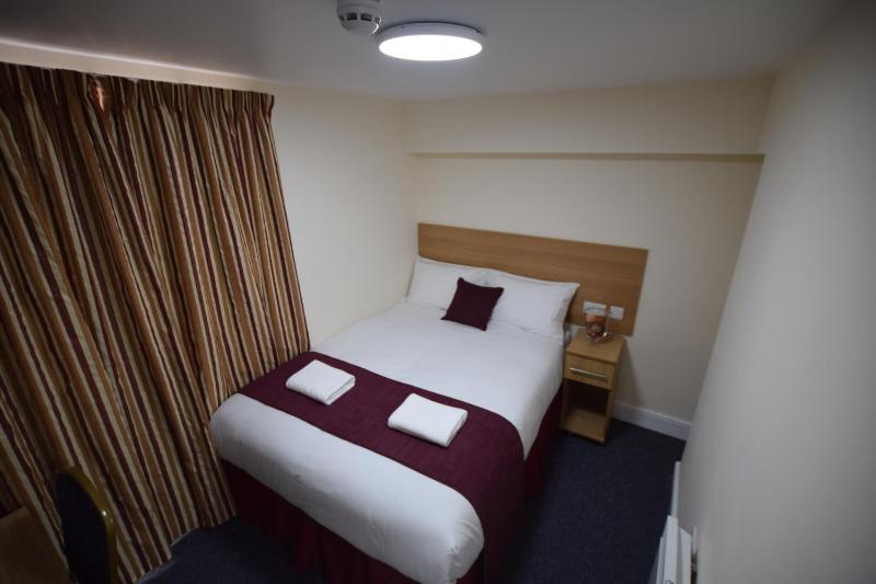Single Room image 2